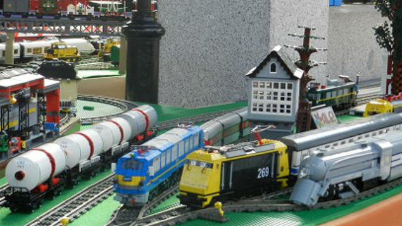 tren de vapor lego