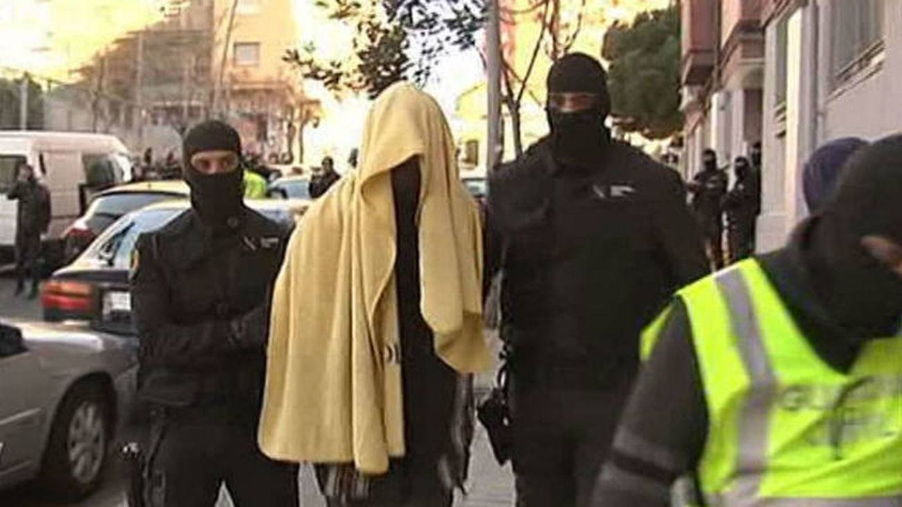 Familia detenida en Badalona cuando iban viajar con destino Siria para incorporarse a las filas yihadistas