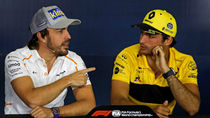 Analizamos el futuro de Carlos Sainz y Fernando Alonso