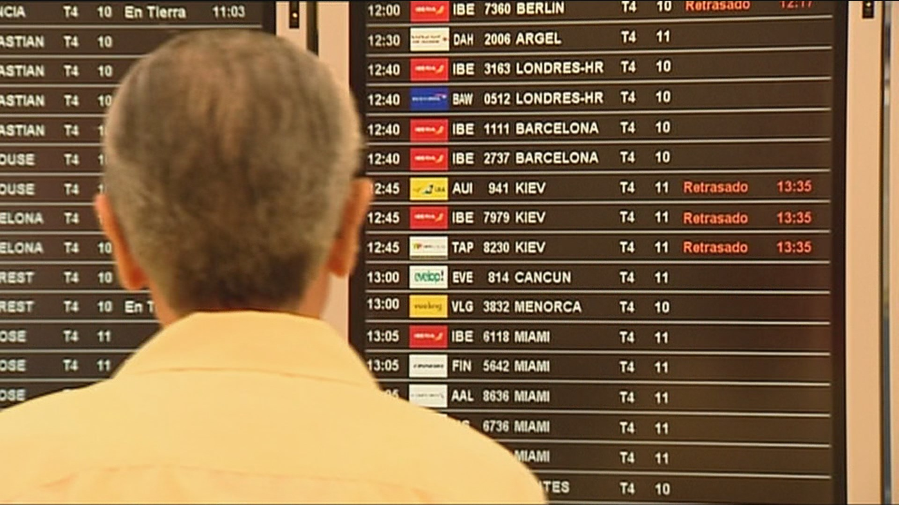 La lluvia y la huelga de personal obligan a cancelar 62 vuelos en El Prat