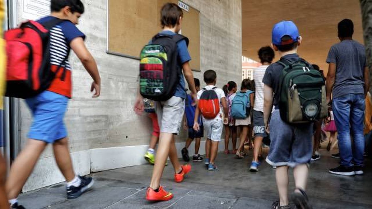 Fin de semana de forrar libros y hacer compras escolares