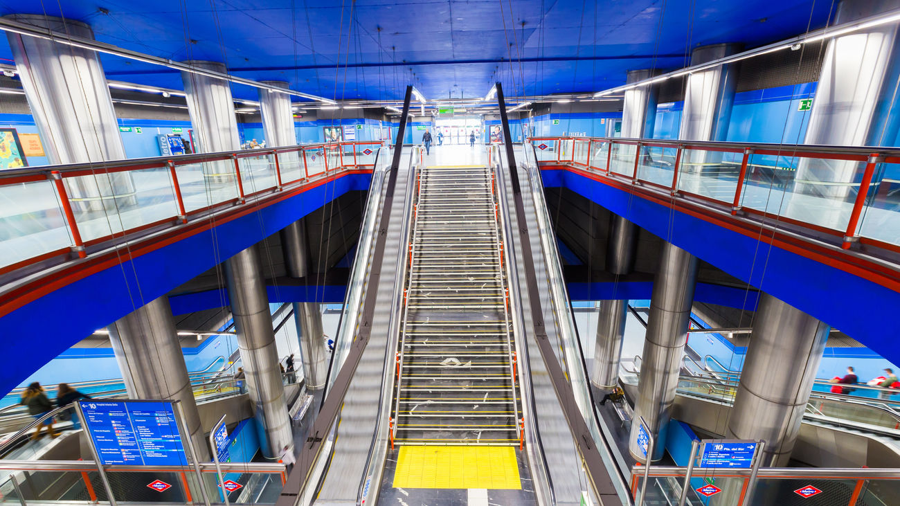 Estación de la línea 10 de Metro