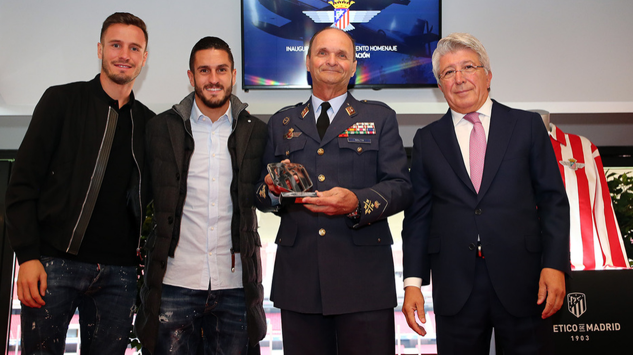 Saúl, Koke y Enrique Cerezo