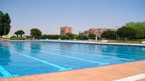 Horarios, turnos, y precios de las piscinas en Madrid capital