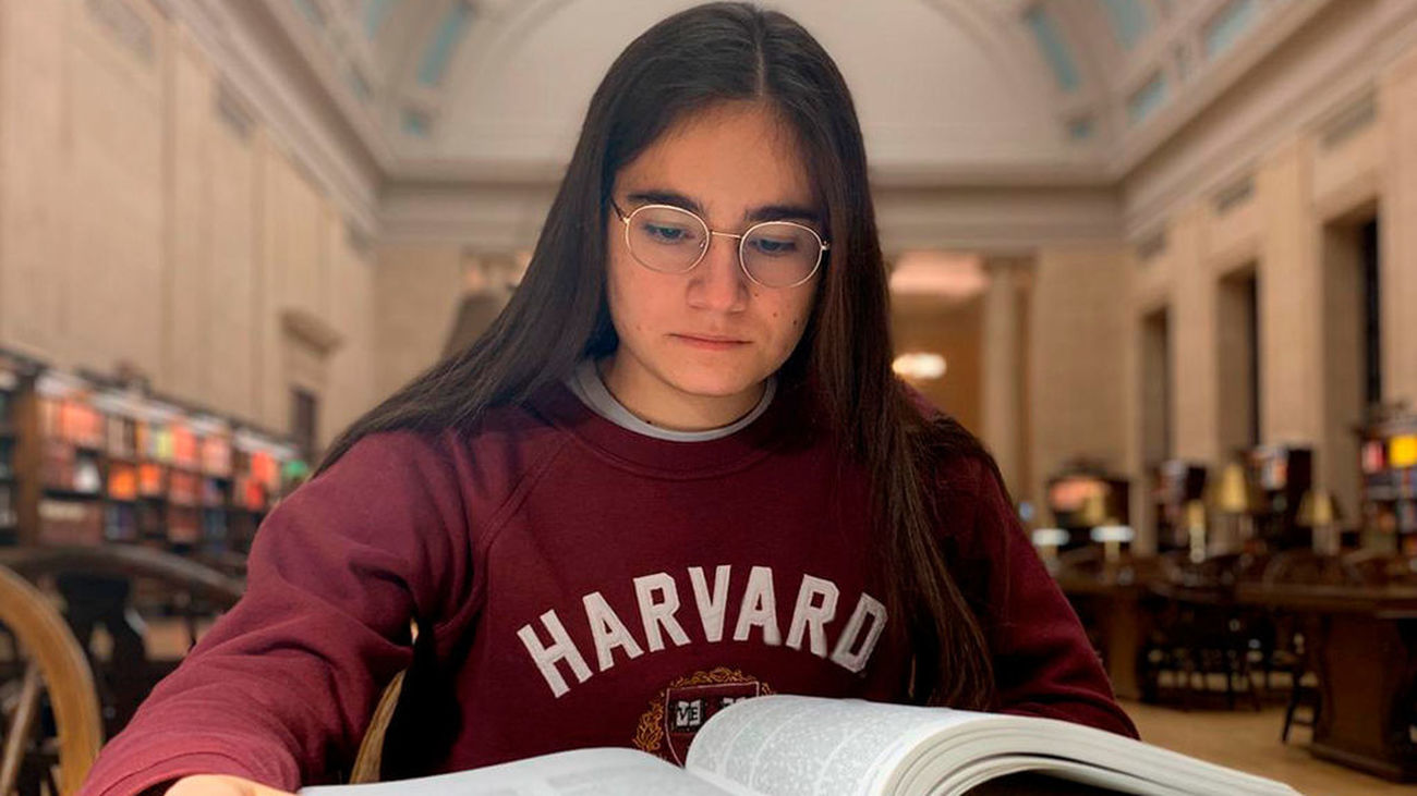 Paula Leyes, 14 universidades querían que estudiase en sus centros