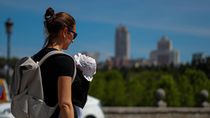 Los paseos desde este lunes en Madrid podrán ser realizados en grupo de hasta diez personas
