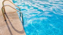 Los nudistas de Madrid esperan tener tres Días sin Bañador este verano en las piscinas de la capital
