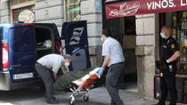 Una mujer mata a su hijo en un hostal de Madrid y luego se suicida
