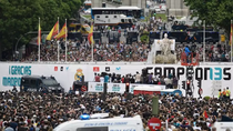 El Real Madrid pide a sus aficionados que no vayan a Cibeles