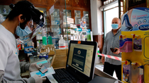 El 8,5% de los farmacéuticos madrileños tiene anticuerpos de Covid-19: “Estuvimos solos ante el peligro”