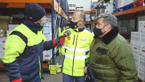 Así trabajan a -20ºC en plena ola de calor en Torrejón de Ardoz