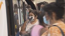 Más refuerzo del transporte público en Madrid mientras se apela a las empresas a mantener el teletrabajo