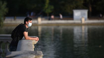 Madrid cierra sus parques por la noche y adelanta la clausura de las piscinas