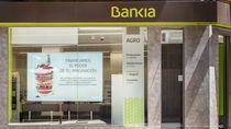 CaixaBank y Bankia estudian su fusión para aumentar su rentabilidad ante la crisis del Covid-19