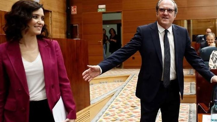 Isabel Díaz Ayuso y Angel Gabilondo en la Asamblea de Madrid