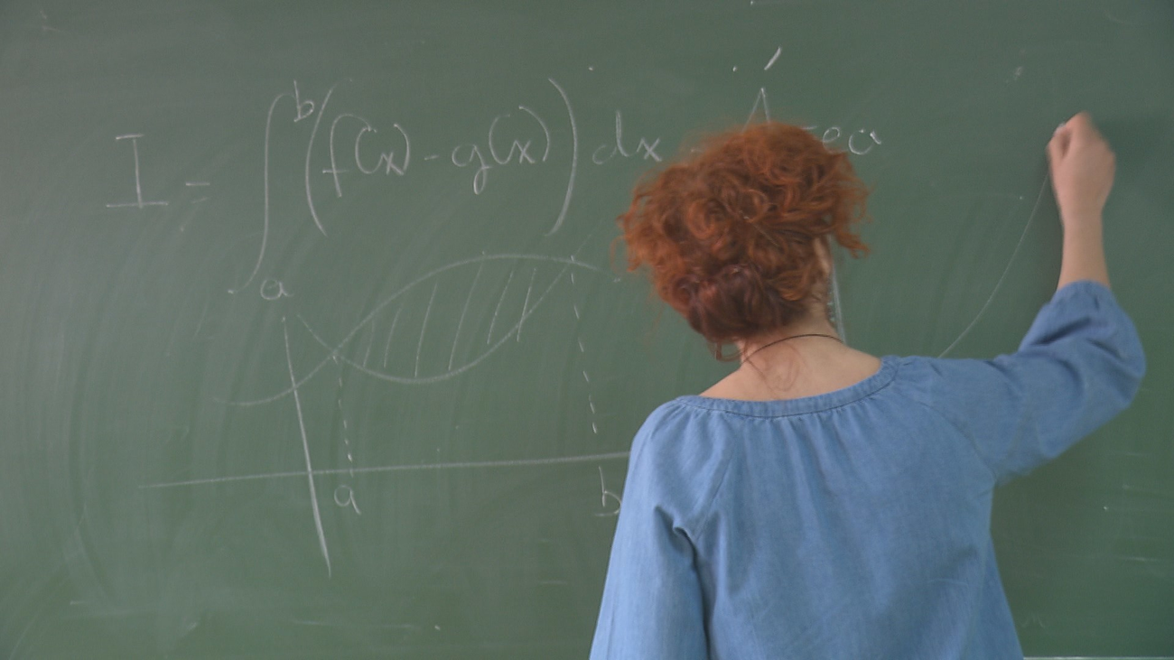 Primera jornada  de la huelga  de profesores con un 100% de servicios mínimos