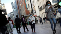 Las restricciones en Madrid, pendientes de la guerra de cifras