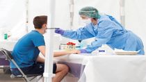 Madrid registra 806 nuevos contagios y 30 fallecidos por la covid
