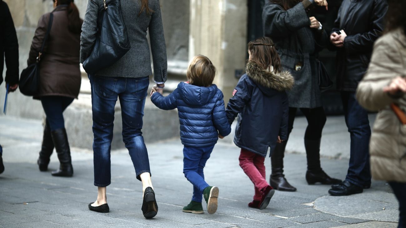 Gente andando por la calle