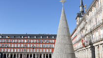 Los comerciantes de la Plaza Mayor están a la espera de poder remontar sus ventas