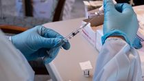 Pfizer pospone un día la entrega de vacunas a España por una "incidencia logística" en Bélgica